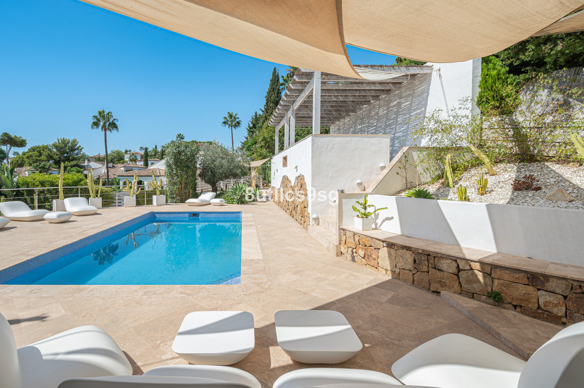 5 Bedroom Villa for Sale in Nueva Andalucía — view 14