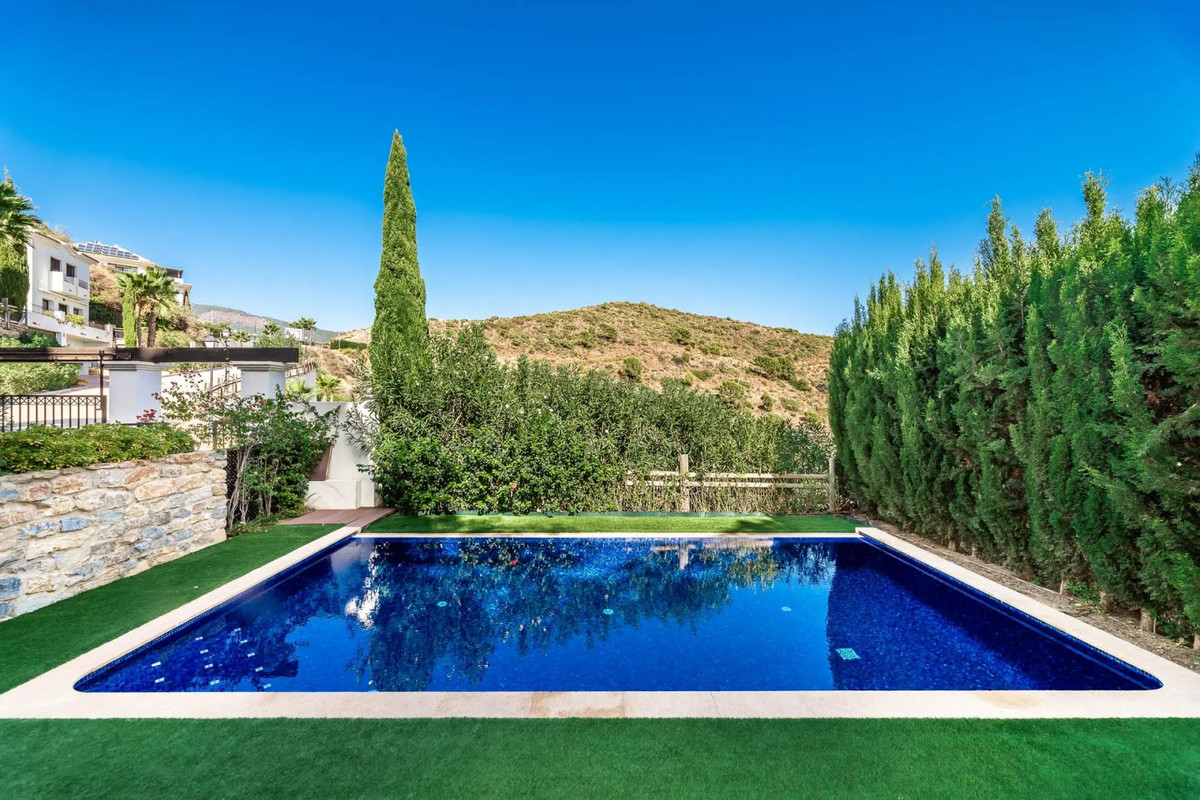 5 Bedroom Villa for Sale in Benahavís — 7