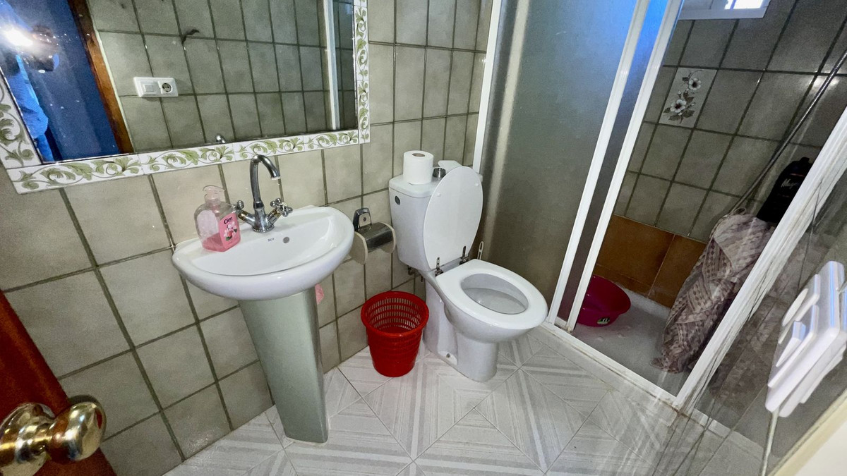 3 Bedroom Villa for Sale in Estepona — 3