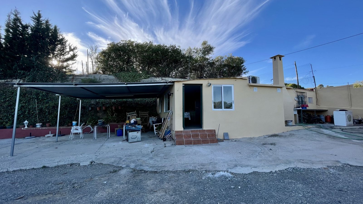 3 Bedroom Villa for Sale in Estepona — 4