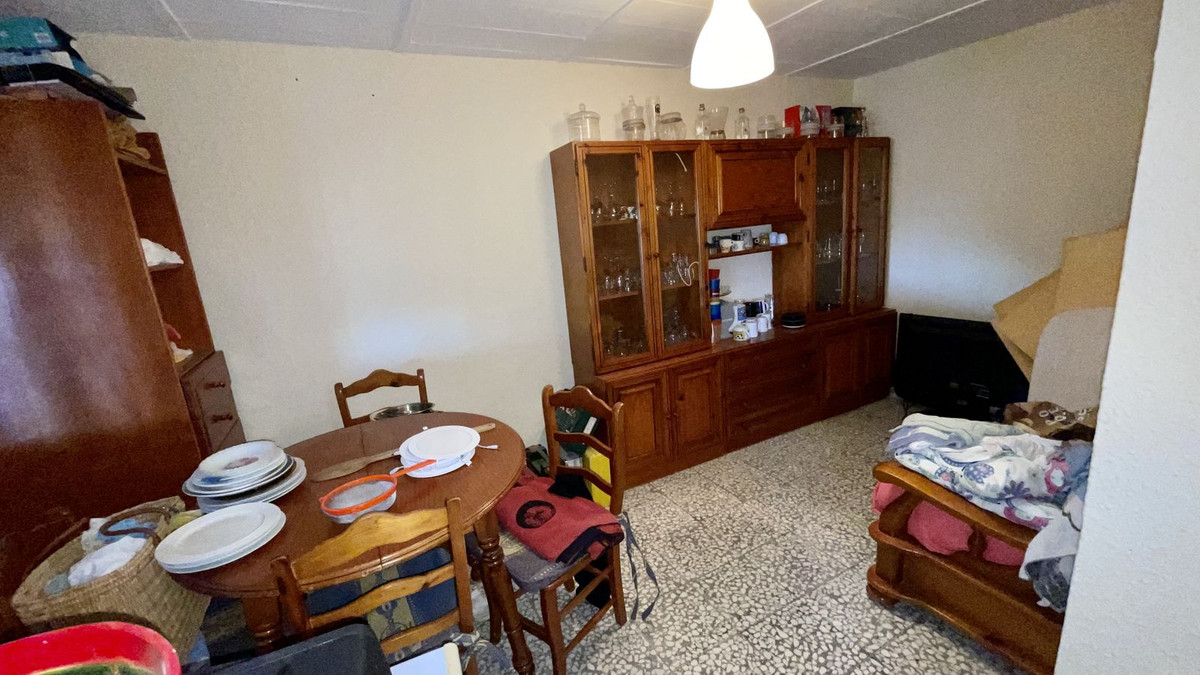 3 Bedroom Villa for Sale in Estepona — 5
