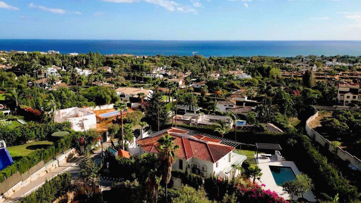 5 Bedroom Villa for Sale in The Golden Mile — 6