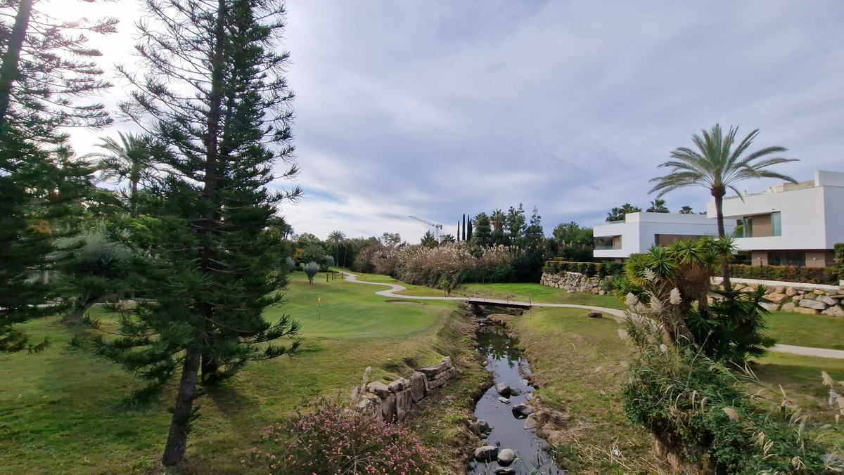 Plot for Sale in Estepona — view 11
