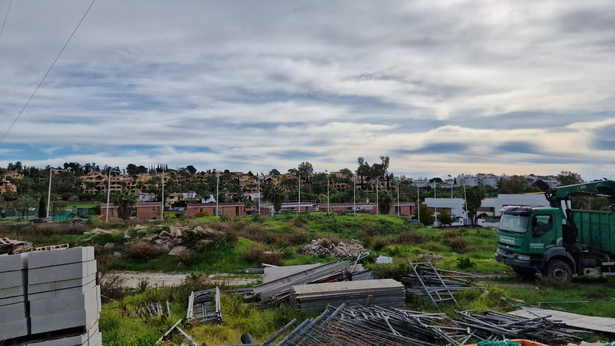 Plot for Sale in Estepona — 5