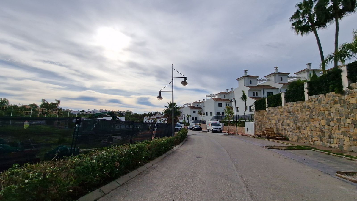 Plot for Sale in Estepona — 8