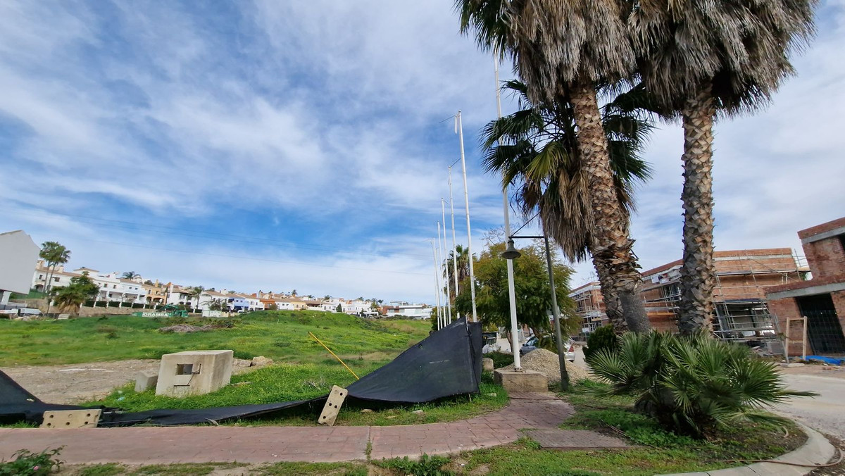 Plot for Sale in Estepona — 9