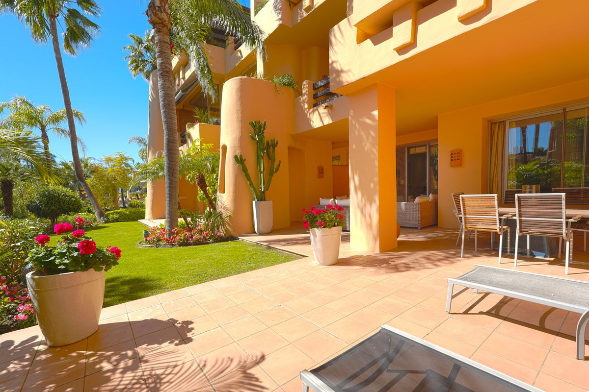 3 Bedroom Apartment for Sale in Marbella — 5