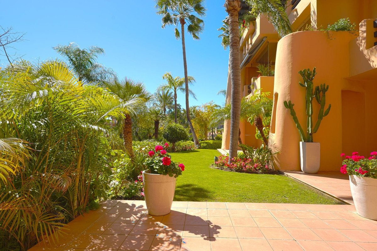 3 Bedroom Apartment for Sale in Marbella — 6