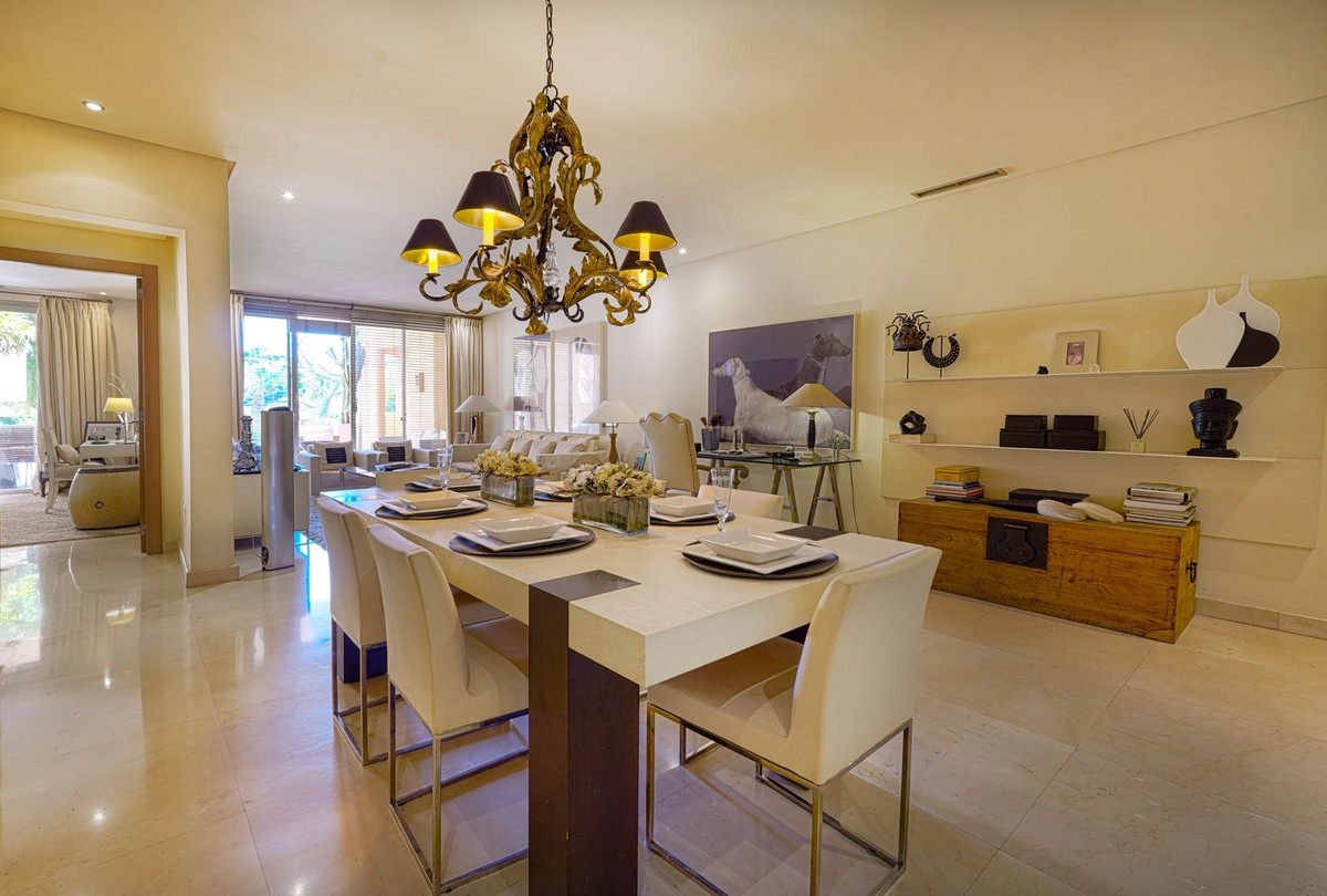 3 Bedroom Apartment for Sale in Marbella — 7