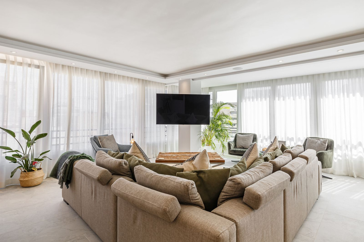 4 Bedroom Apartment for Sale in Marbella — 7