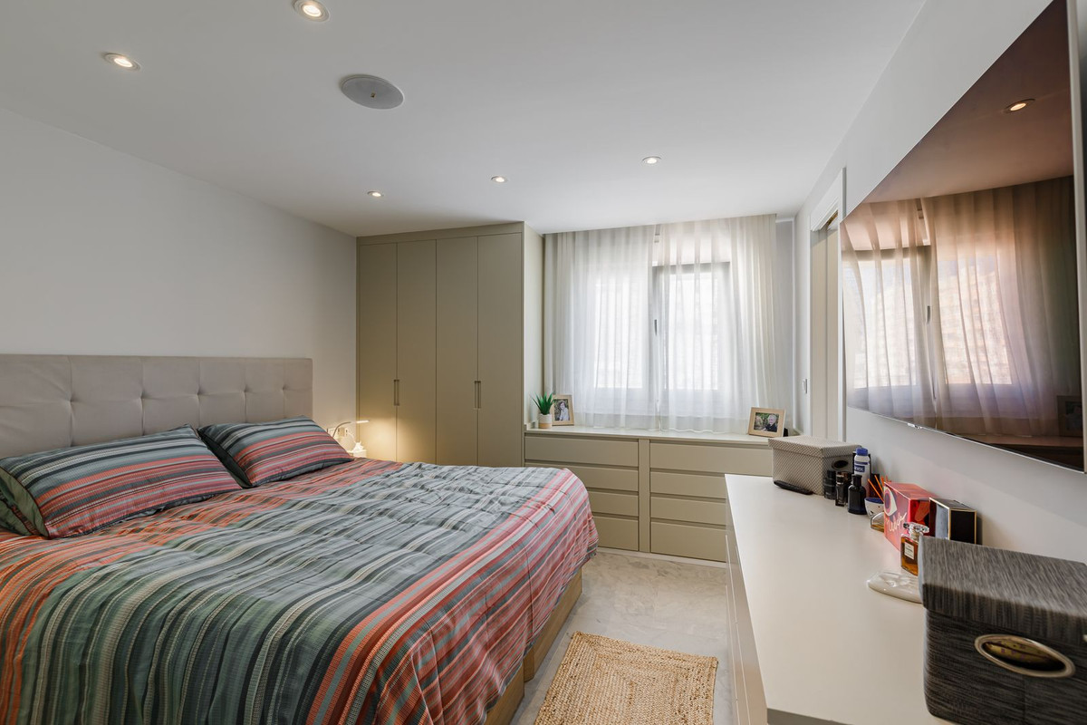 4 Bedroom Apartment for Sale in Marbella — 9