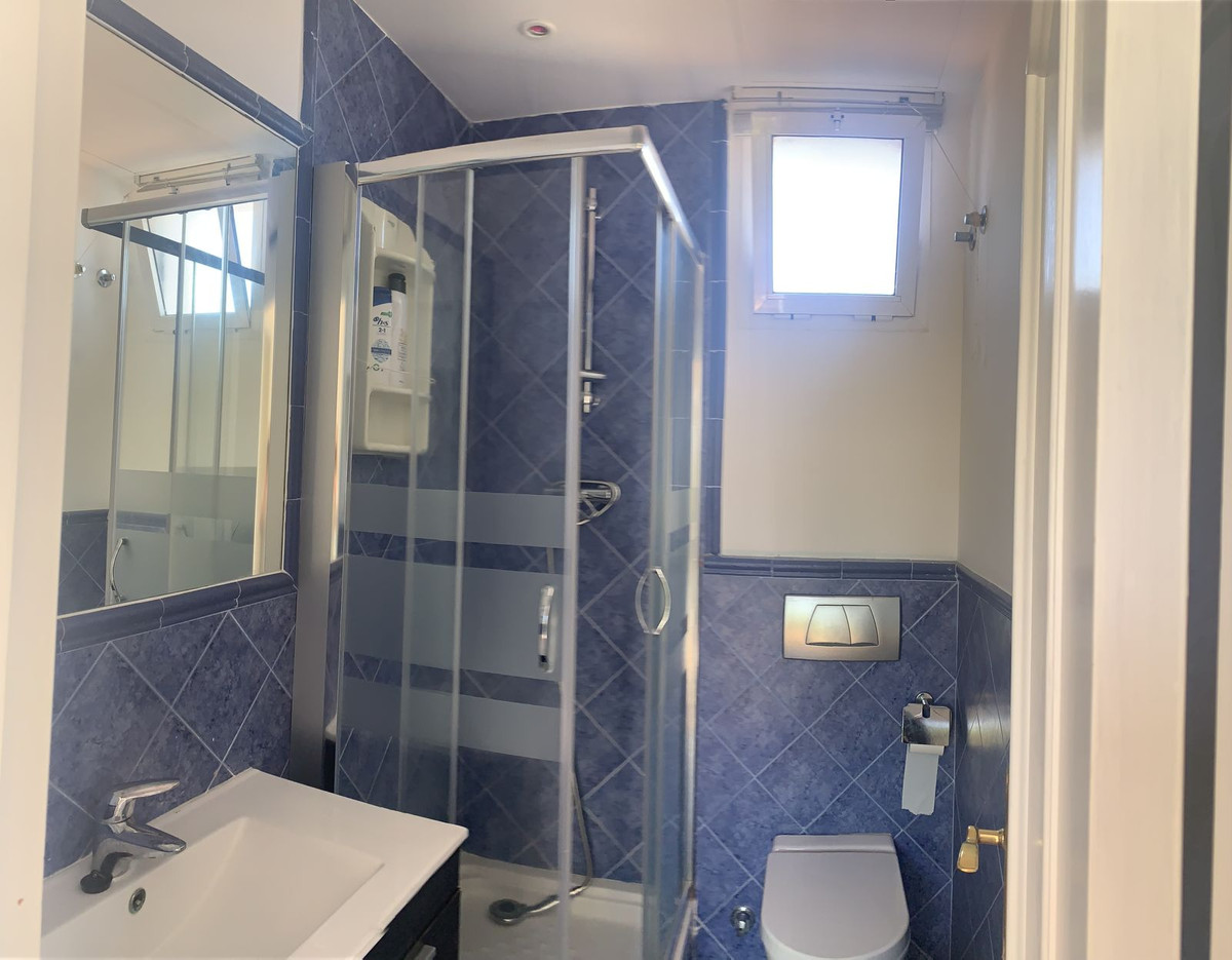 5 Bedroom Villa for Sale in San Pedro de Alcántara — 8