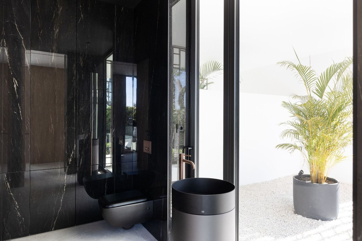 3 Bedroom Villa for Sale in The Golden Mile — 6