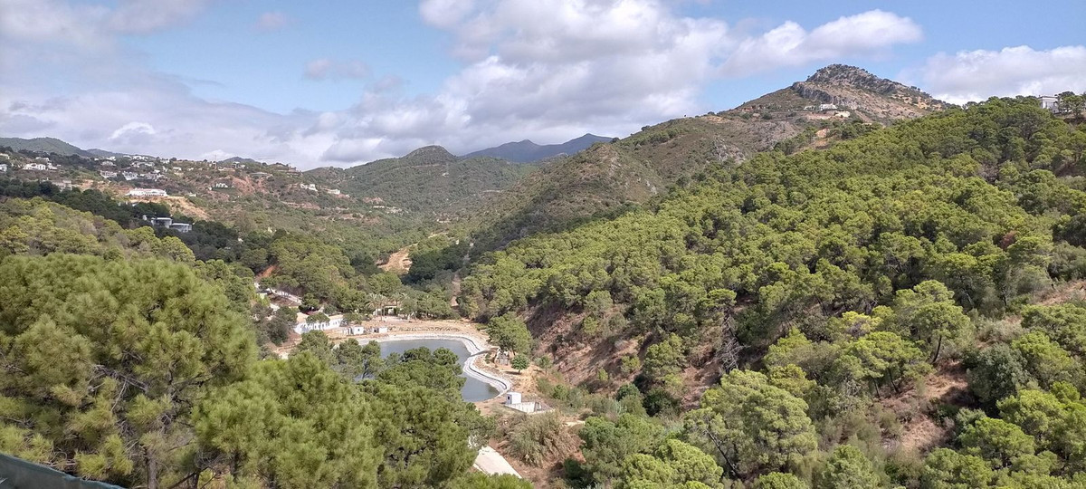 Plot for Sale in Benahavís — 2