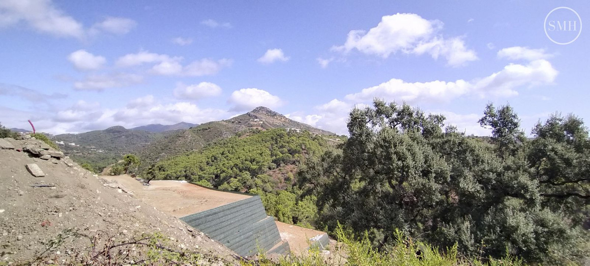 Plot for Sale in Benahavís — view 15