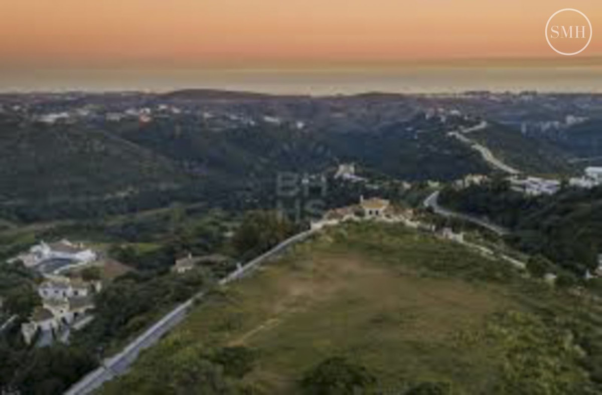 Plot for Sale in Benahavís — view 10