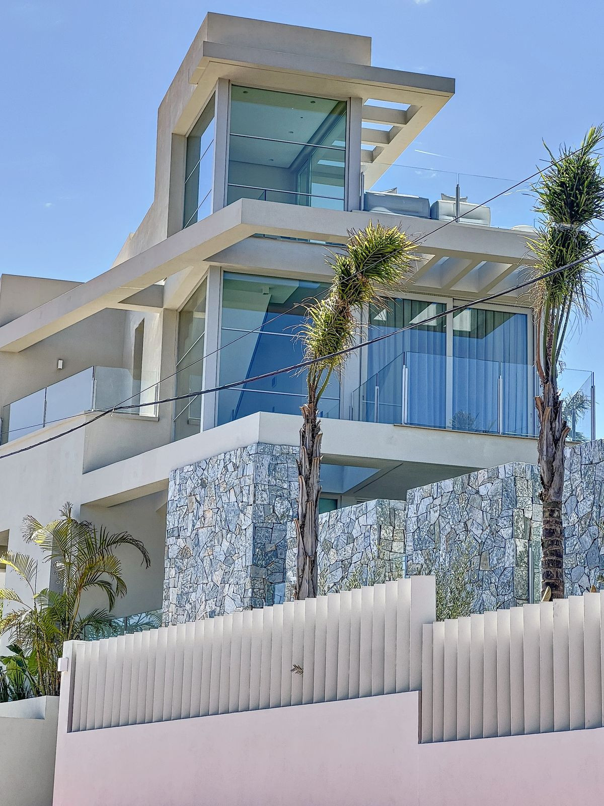 4 Bedroom Villa for Sale in Nueva Andalucía — 8