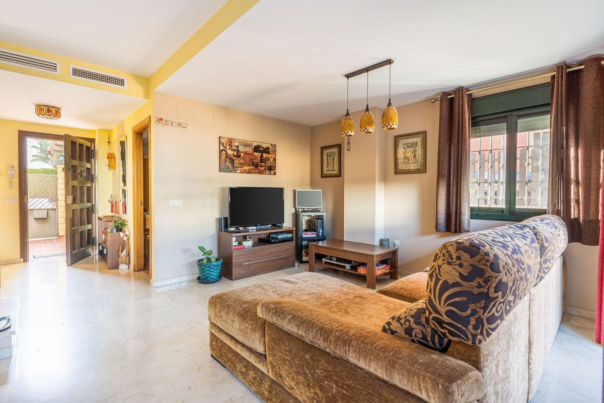 3 Bedroom Villa for Sale in Cancelada — view 11