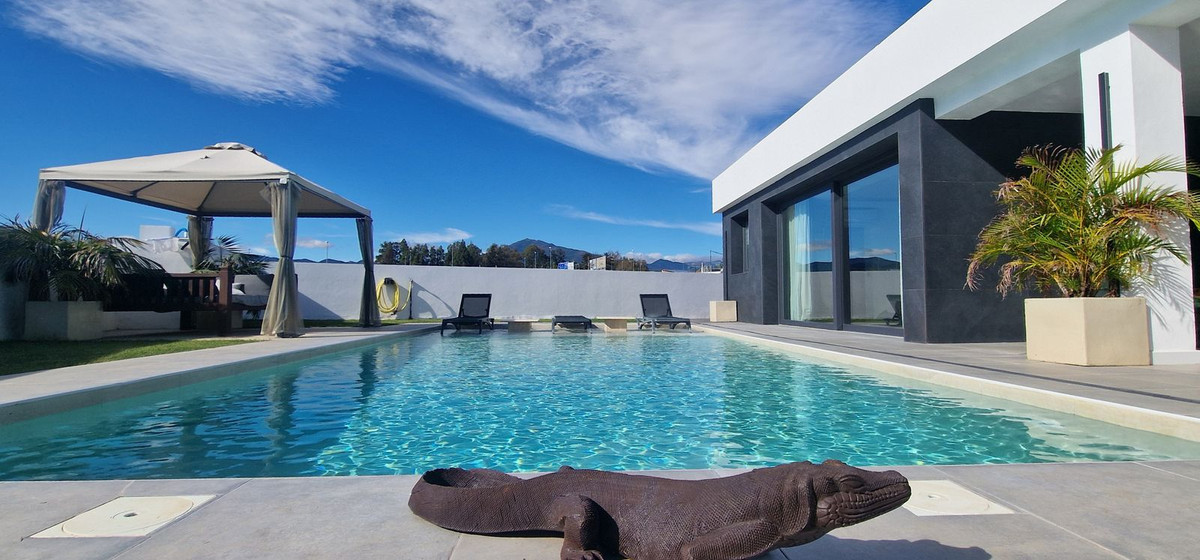 3 Bedroom Villa for Sale in San Pedro de Alcántara