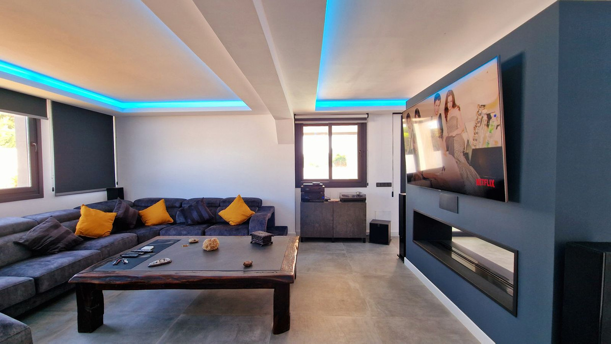 3 Bedroom Villa for Sale in San Pedro de Alcántara — view 11