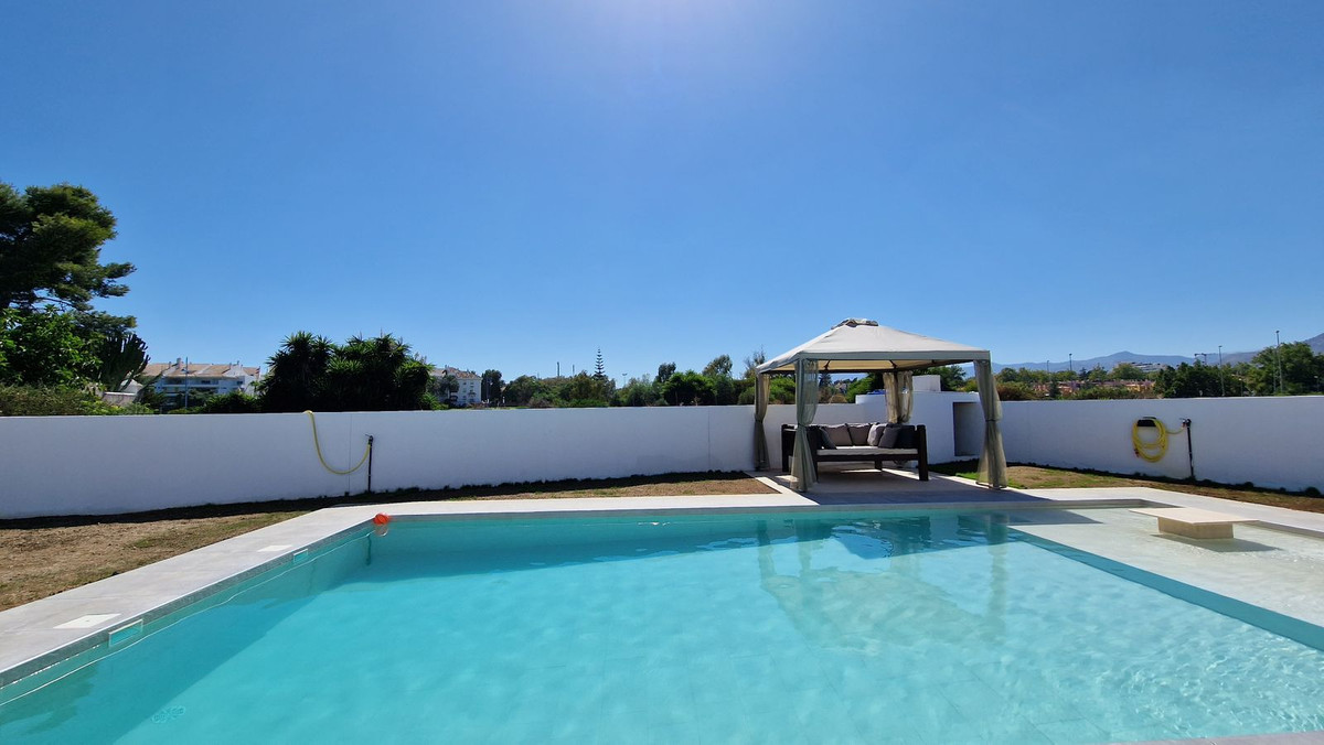 3 Bedroom Villa for Sale in San Pedro de Alcántara — view 20