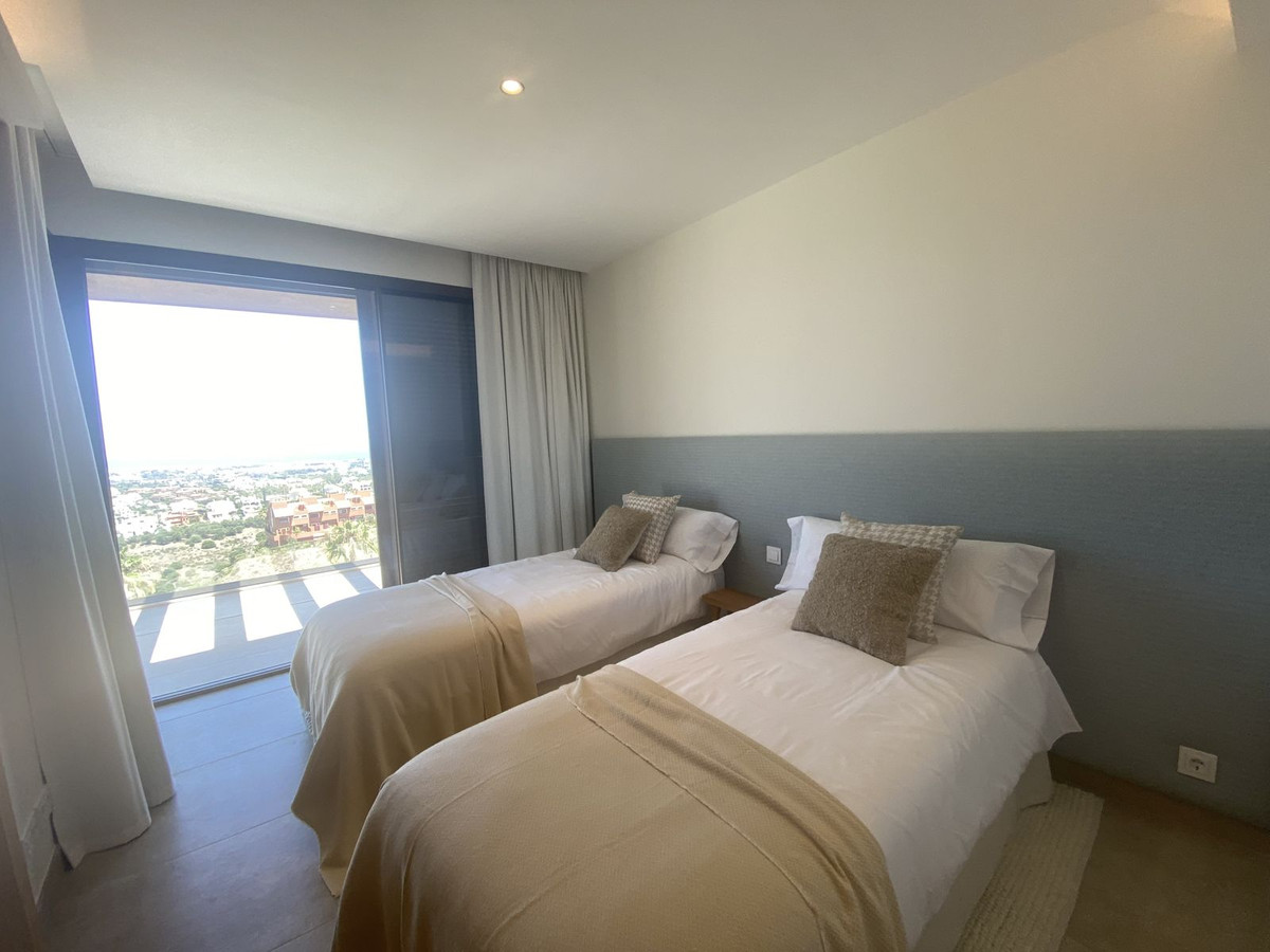 5 Bedroom Villa for Sale in Benahavís — view 17