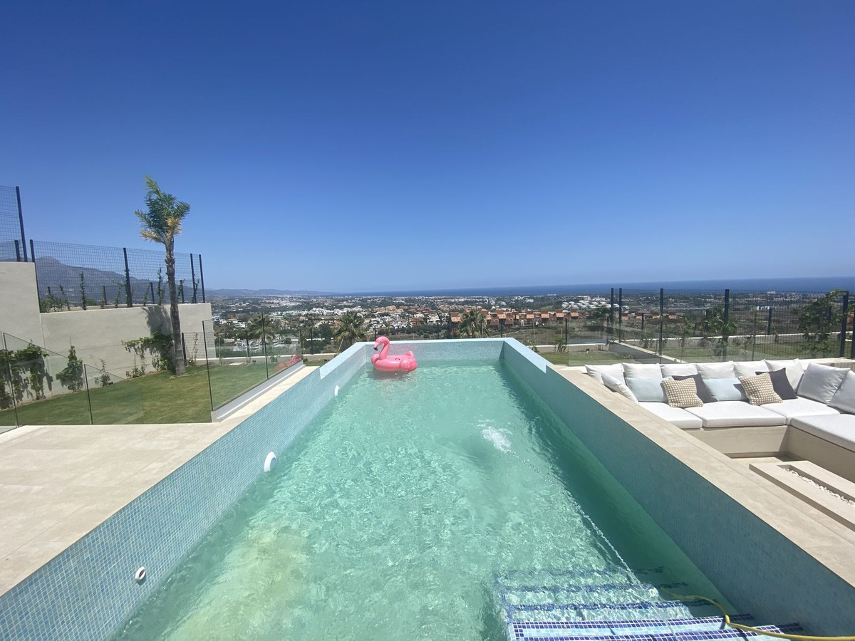 5 Bedroom Villa for Sale in Benahavís — view 20