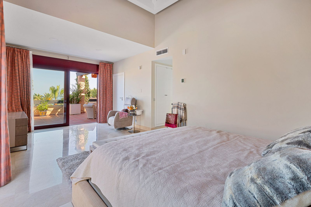 3 Bedroom Apartment for Sale in San Pedro de Alcántara — view 12