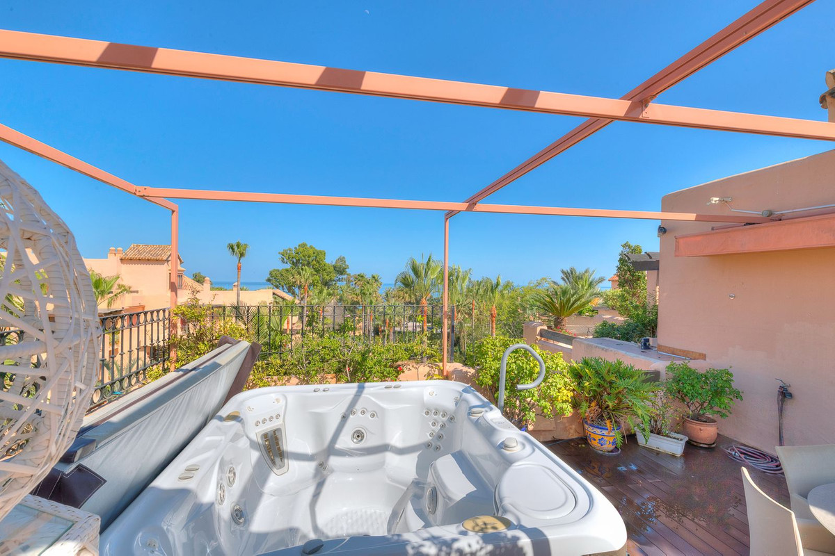 3 Bedroom Apartment for Sale in San Pedro de Alcántara — view 13
