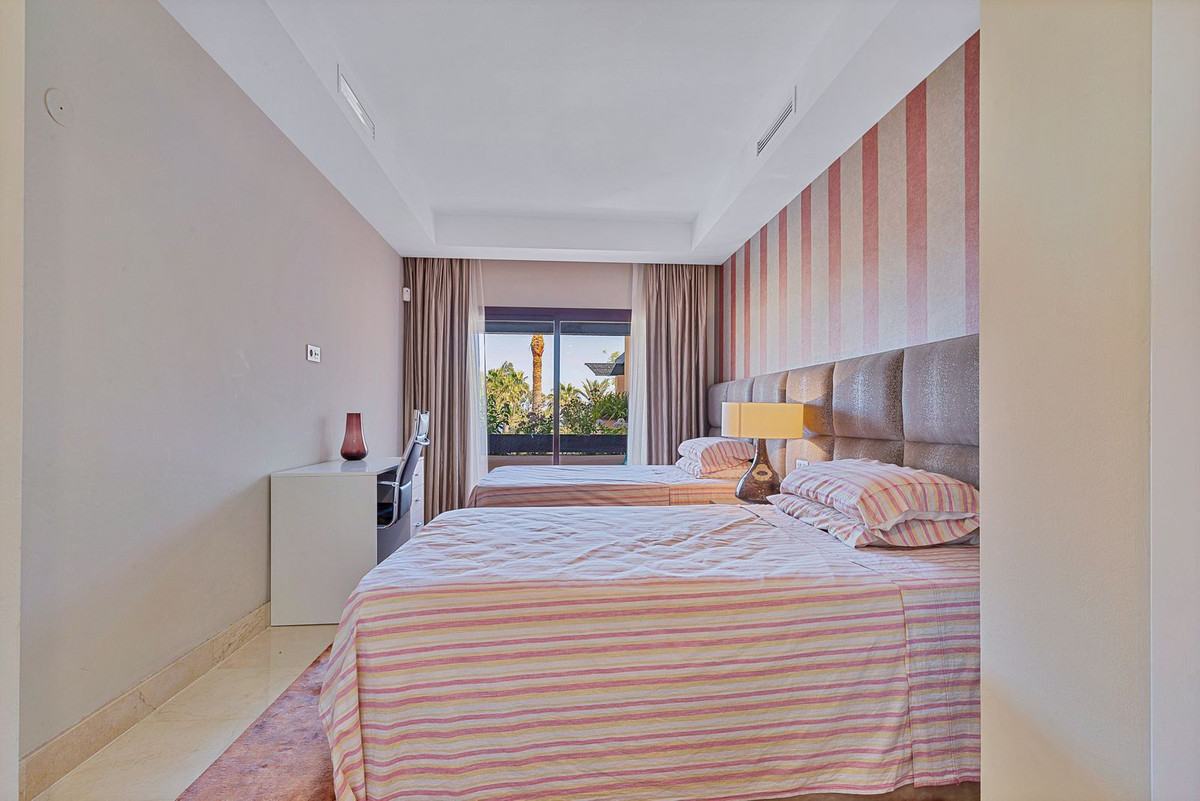 3 Bedroom Apartment for Sale in San Pedro de Alcántara — view 20