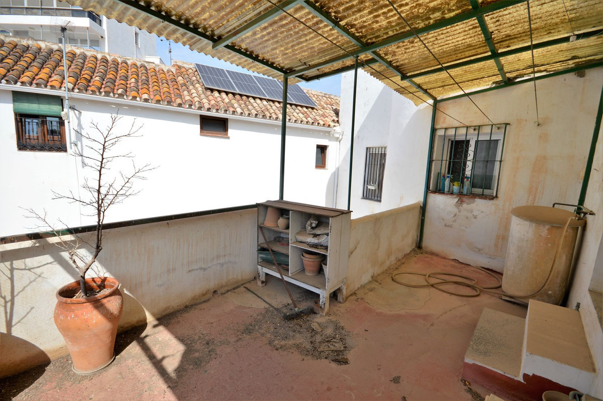 4 Bedroom Villa for Sale in Marbella — view 19