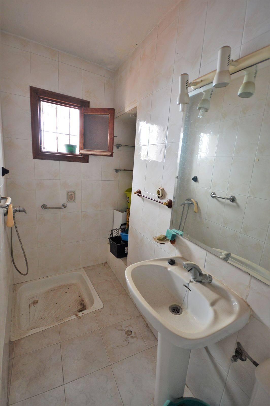 4 Bedroom Villa for Sale in Marbella — 8