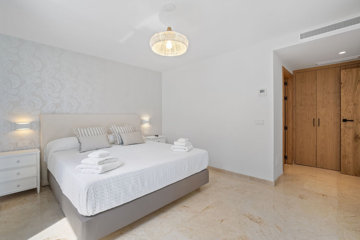 5 Bedroom Villa for Sale in Nueva Andalucía — 9