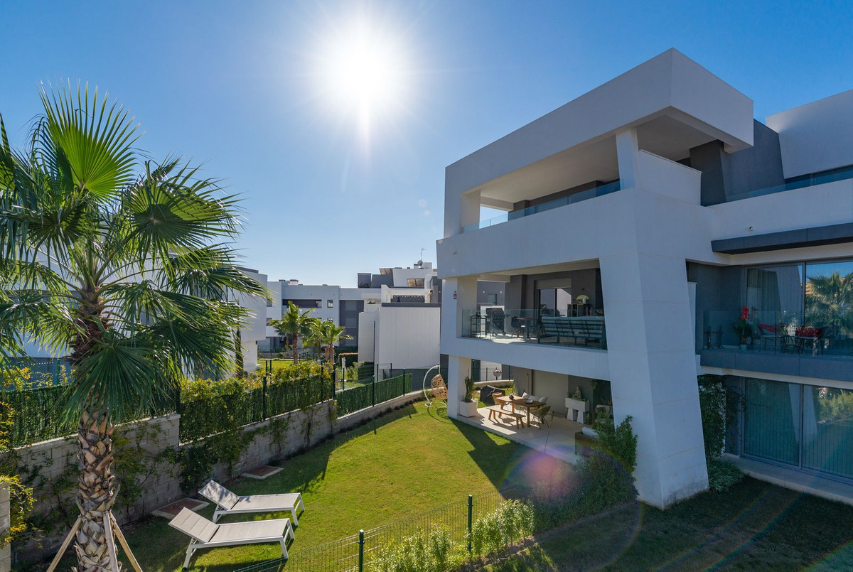 2 Bedroom Apartment for Sale in Selwo — 3