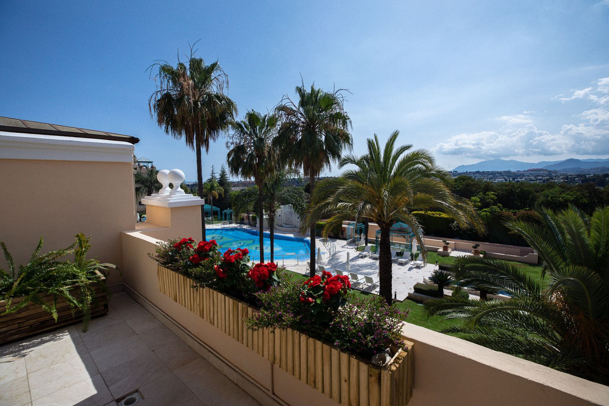 3 Bedroom Apartment for Sale in The Golden Mile — 7