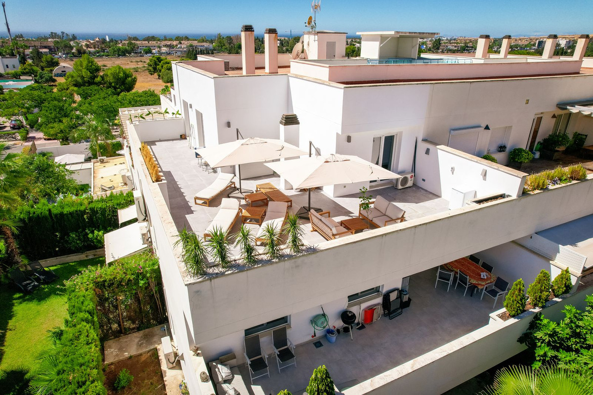 3 Bedroom Apartment for Sale in Puerto Banús — view 20