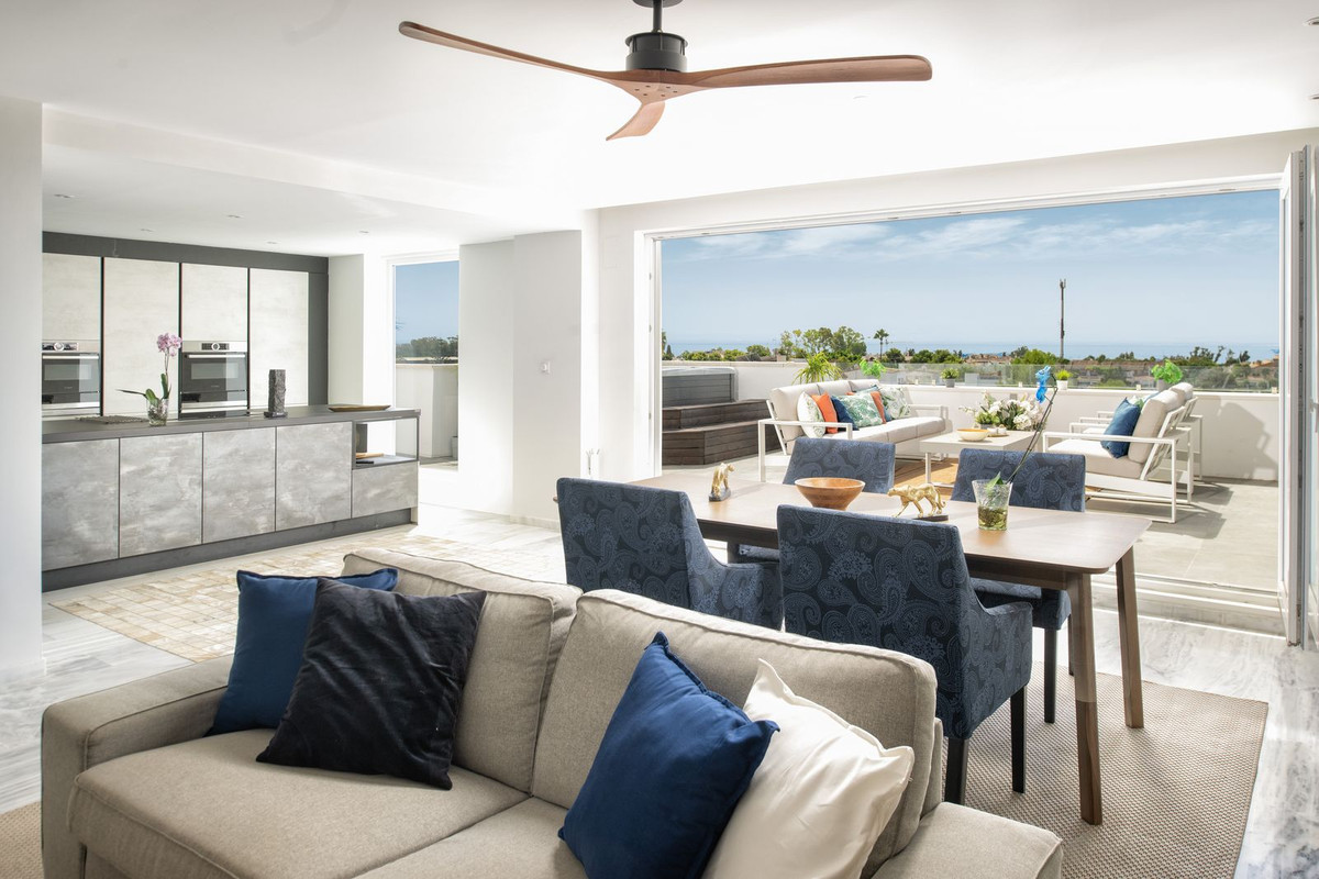 3 Bedroom Apartment for Sale in Puerto Banús — 5
