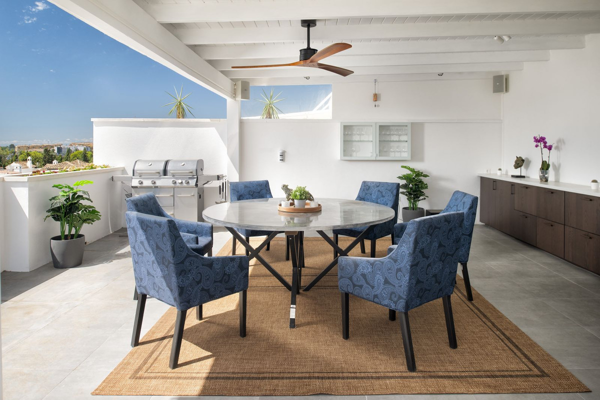 3 Bedroom Apartment for Sale in Puerto Banús — 6