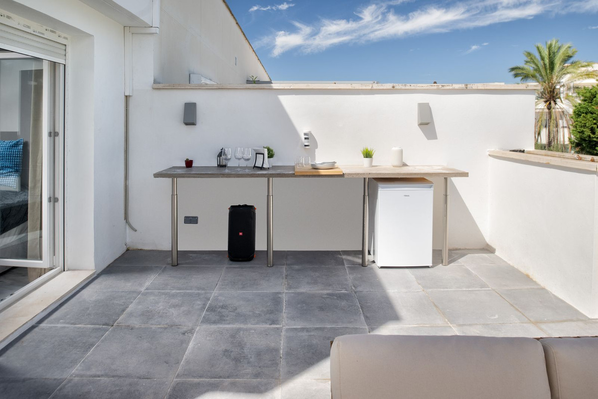 3 Bedroom Apartment for Sale in Puerto Banús — 7