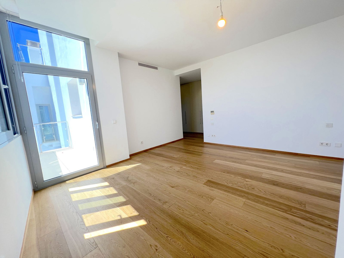 5 Bedroom Villa for Sale in Sierra Blanca — view 14