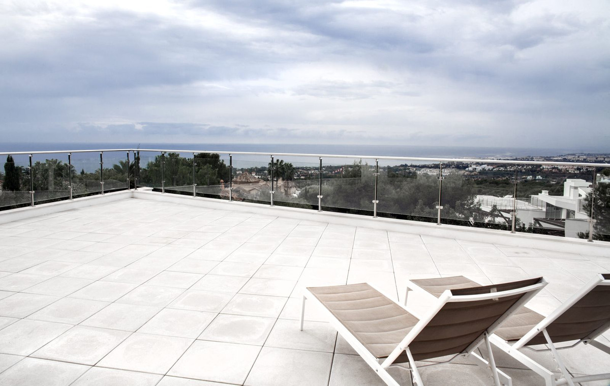 5 Bedroom Villa for Sale in Sierra Blanca — view 19