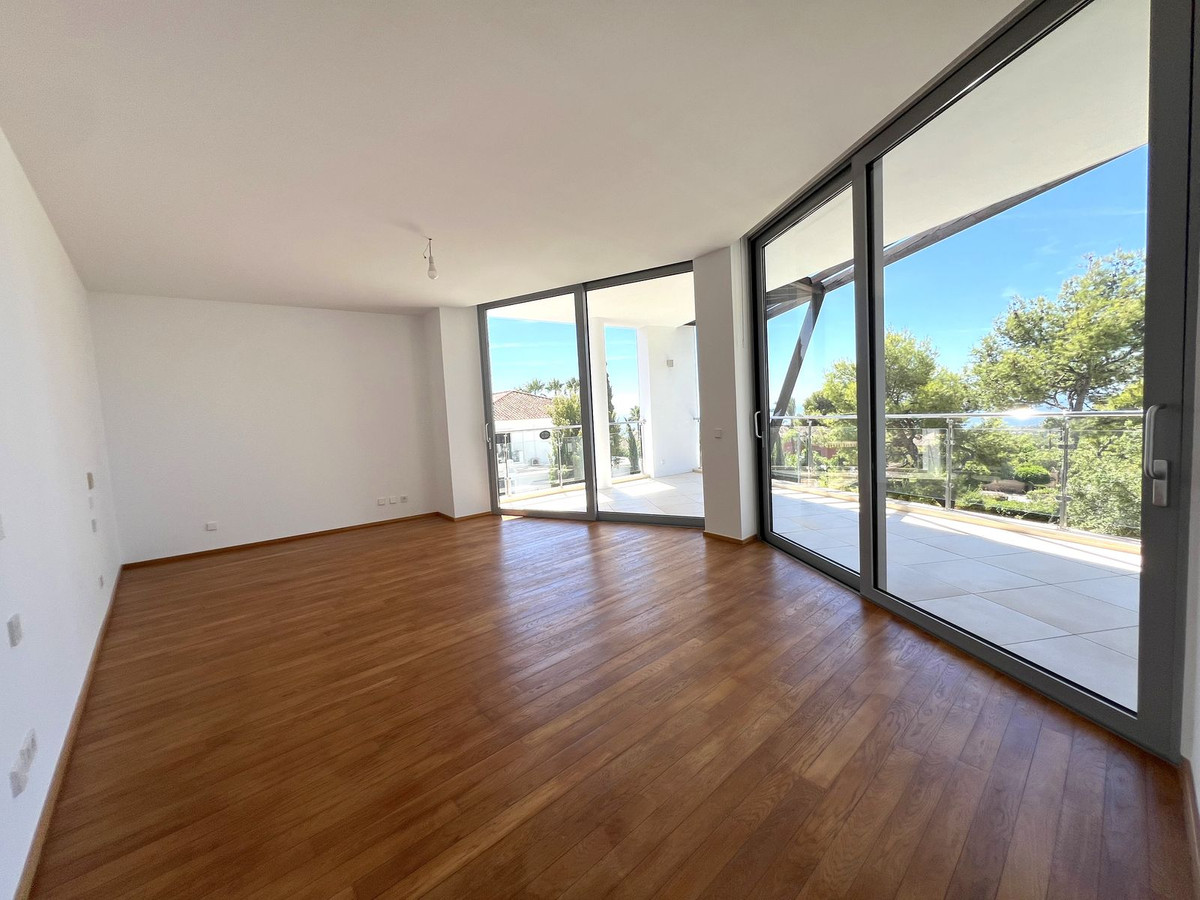 5 Bedroom Villa for Sale in Sierra Blanca — 7