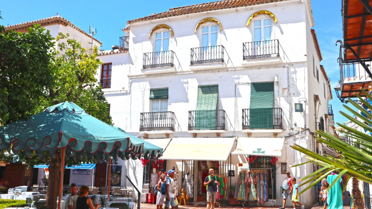 2 Bedroom Apartment for Sale in Marbella