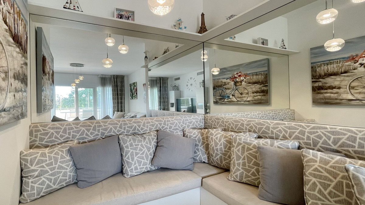 4 Bedroom Apartment for Sale in Nueva Andalucía — 7