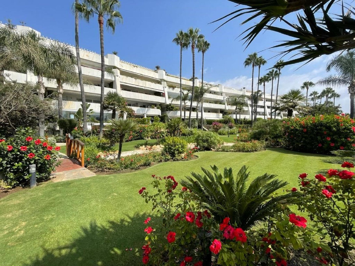 3 Bedroom Apartment for Sale in Puerto Banús