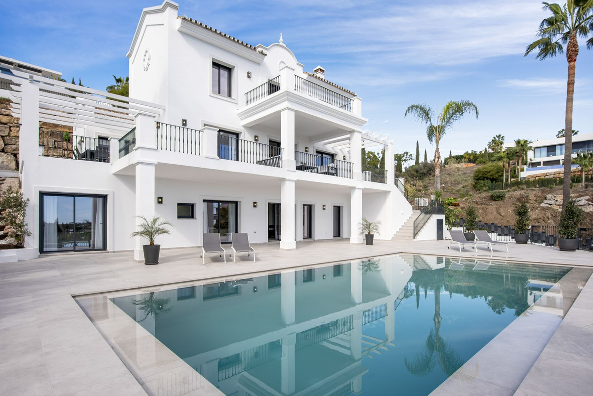 5 Bedroom Villa for Sale in Los Flamingos — 2
