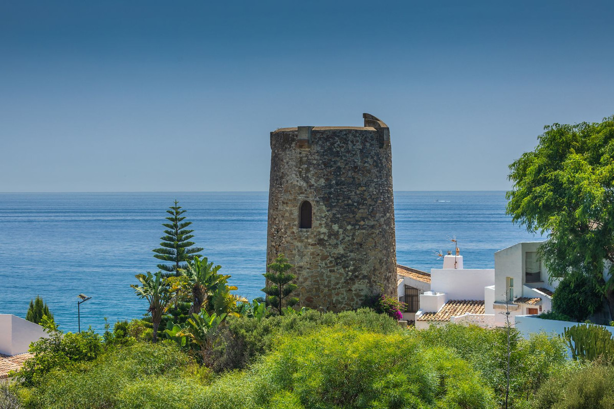 2 Bedroom Villa for Sale in Estepona — view 19
