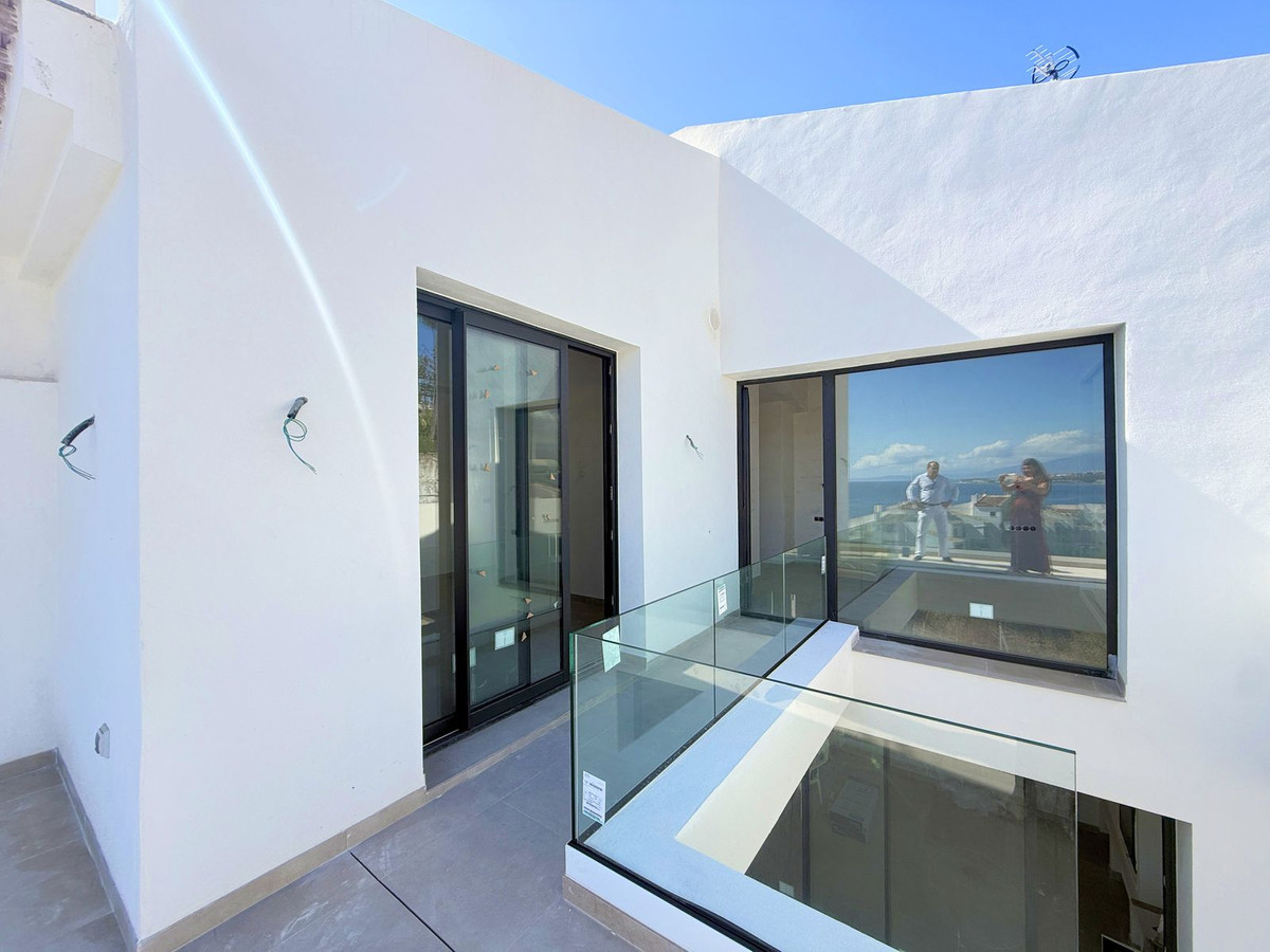 2 Bedroom Villa for Sale in Estepona — 4
