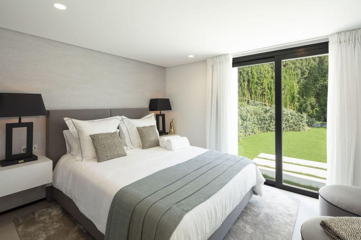 6 Bedroom Plot for Sale in New Golden Mile — 5