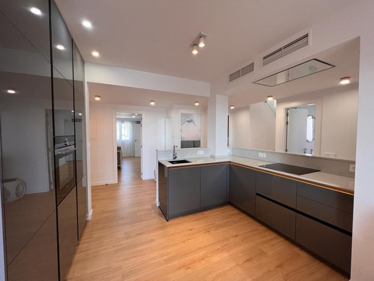 3 Bedroom Apartment for Sale in New Golden Mile — 4